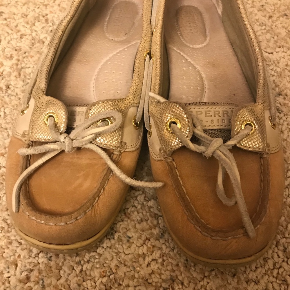 Sperry’s - Picture 2 of 5